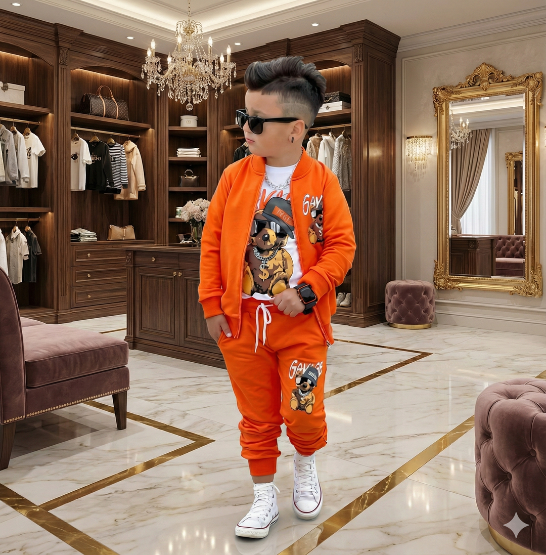Haz que tu hijo se robe todas las miradas y se llene de estilo, comodidad y magia de Disney con nuestros trios de ultima generación.
