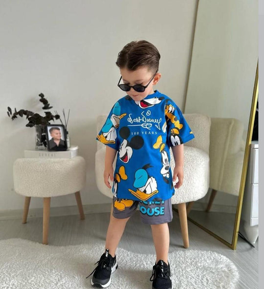 Haz que su infancia brille con estilo: Conjuntos únicos para pequeños llenos de personalidad.