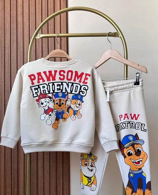 ¡La Comodidad y Estilo que Tu Pequeño Merece se encuentra en nuestros conjuntos deportivos del Rey Leon y sus amigos Favoritos!