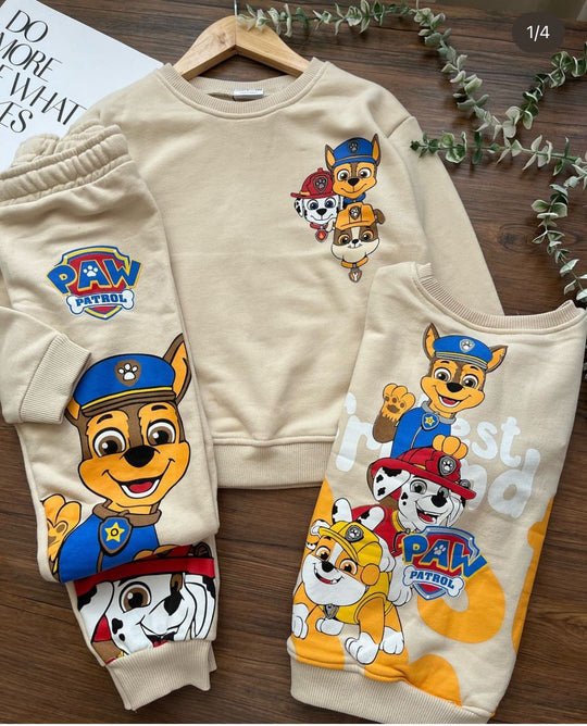 ¡La Comodidad y Estilo que Tu Pequeño Merece se encuentra en nuestros conjuntos deportivos del Rey Leon y sus amigos Favoritos!