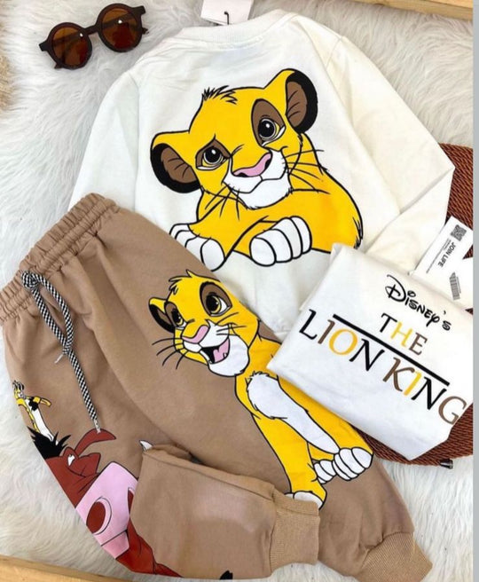 ¡La Comodidad y Estilo que Tu Pequeño Merece se encuentra en nuestros conjuntos deportivos del Rey Leon y sus amigos Favoritos!