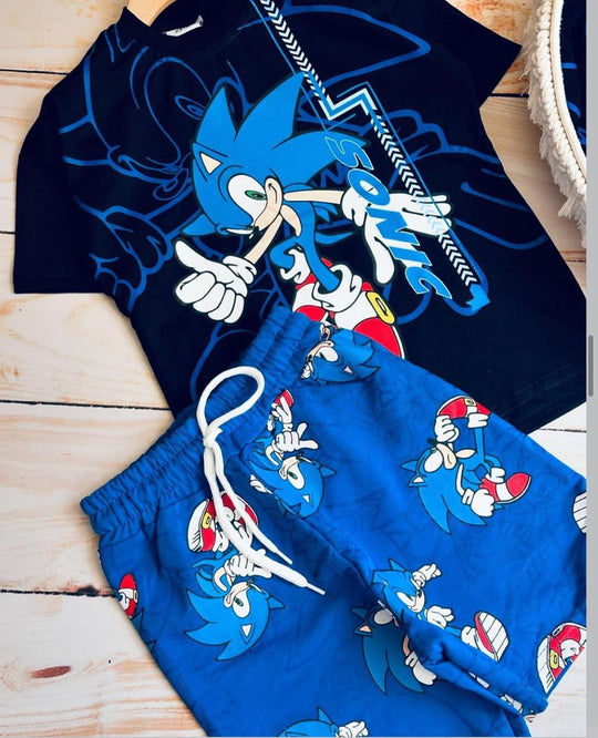 Haz que su infancia brille con estilo: Conjuntos únicos para pequeños llenos de personalidad.