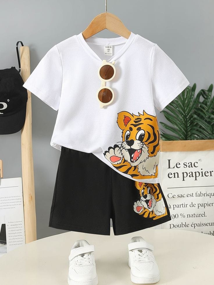 Haz que su infancia brille con estilo: Conjuntos únicos para pequeños llenos de personalidad.