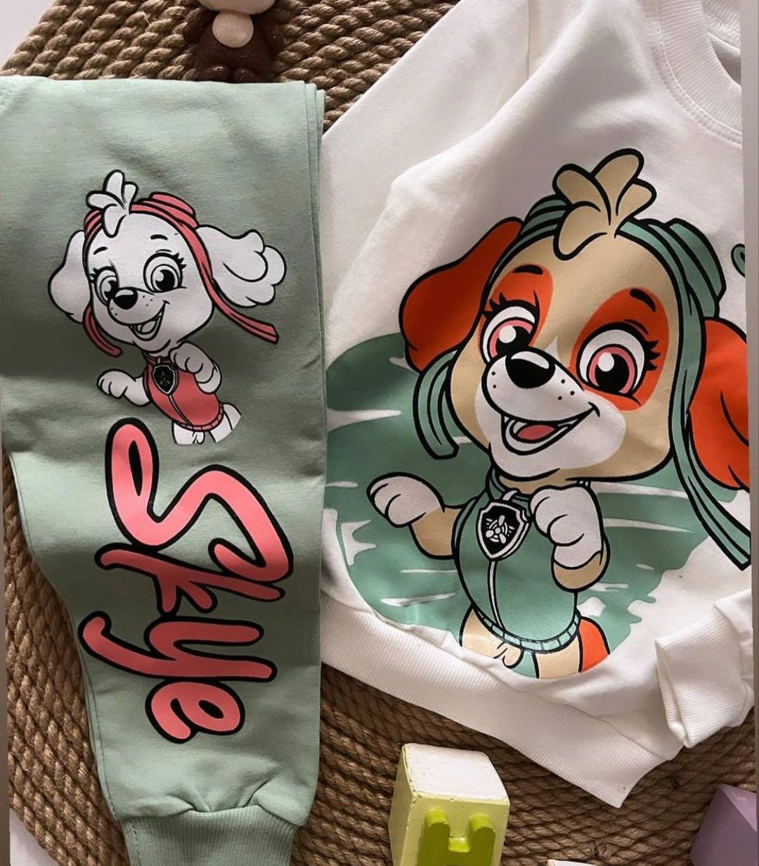 Haz que su infancia brille con estilo: Conjuntos únicos para pequeños llenos de personalidad