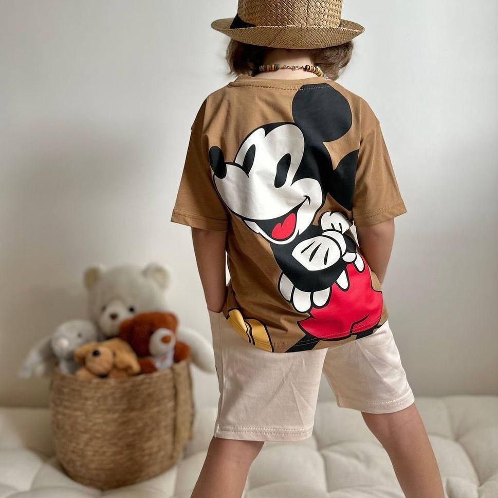 Haz que su infancia brille con estilo: Conjuntos únicos para pequeños llenos de personalidad.