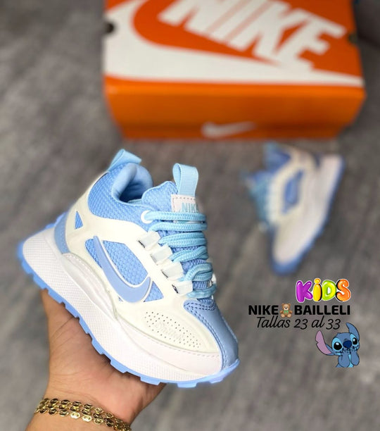 ¡Desata el estilo y la comodidad en cada paso! con nuestros Tenis  para que tus hijos corran y jueguen con el Máximo estilo.