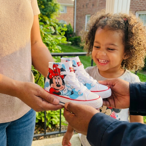 Tenis Minnie Mouse [Edición Especial]: El diseño unisex que los peques aman. Para todo tipo de aventura.